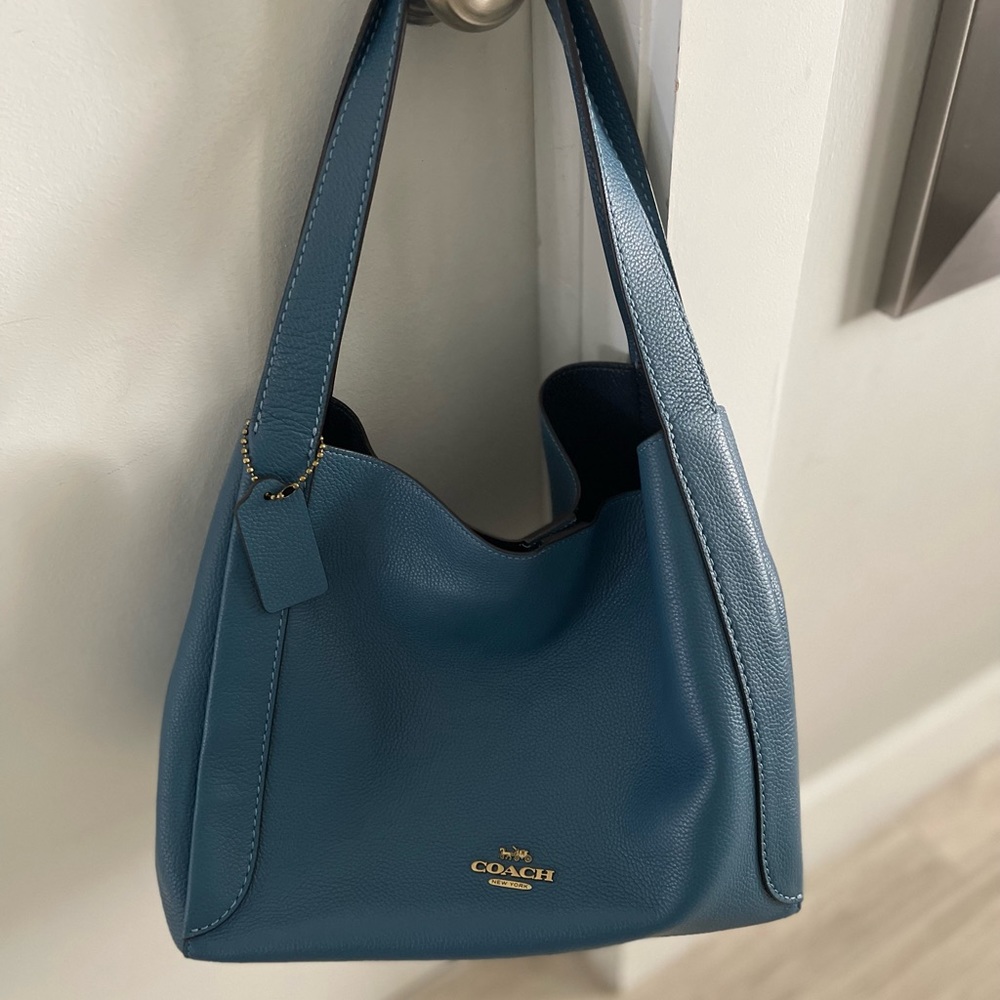 Authentic Coach Tote/Carry All in excellent condition